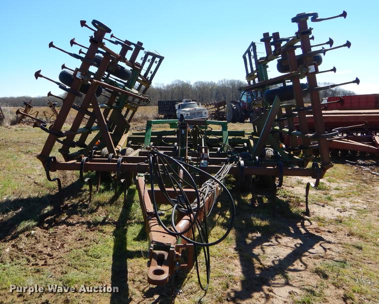 image for item EZ9856 John Deere 980 sweep plow