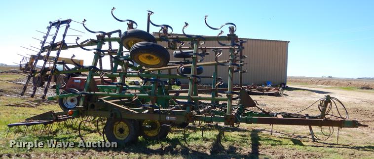 image for item EZ9856 John Deere 980 sweep plow