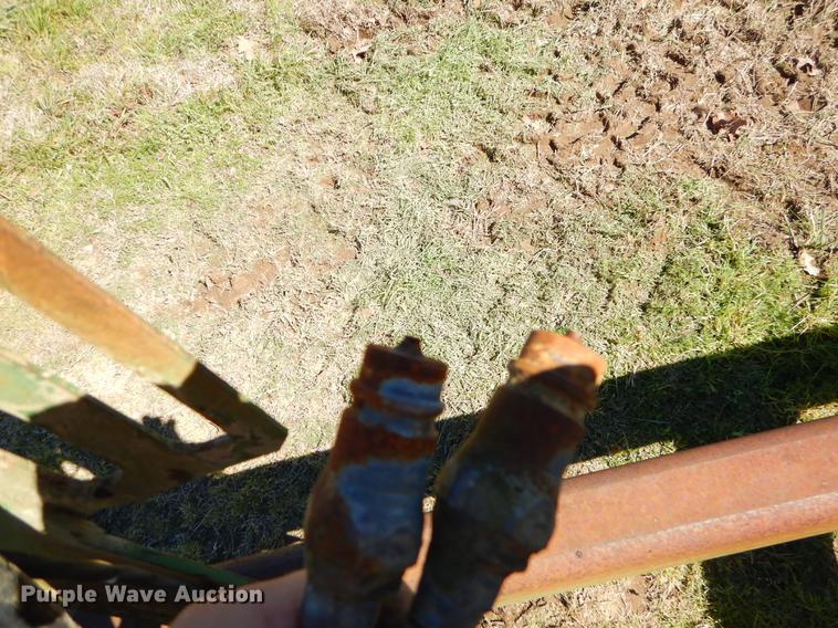 image for item EZ9856 John Deere 980 sweep plow