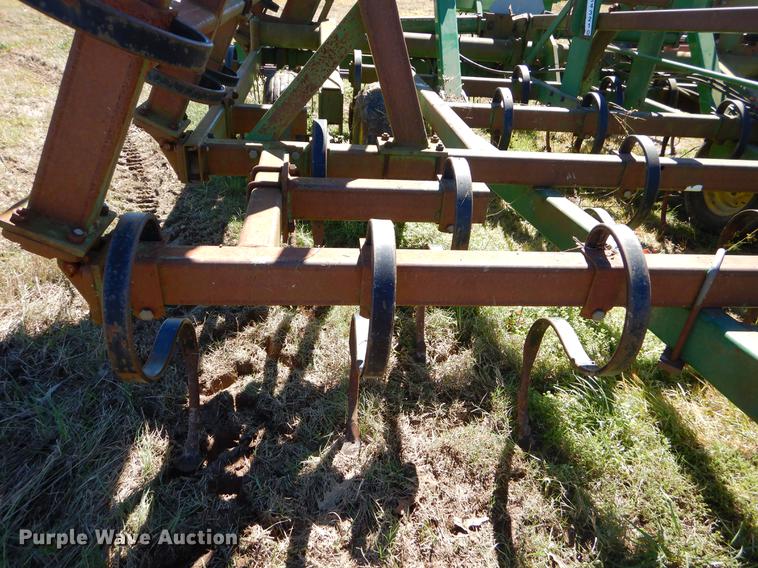 image for item EZ9856 John Deere 980 sweep plow