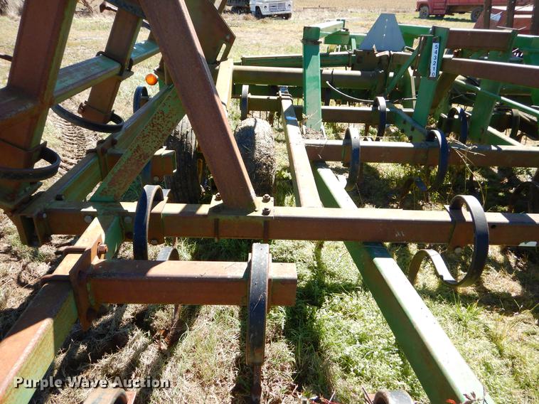 image for item EZ9856 John Deere 980 sweep plow