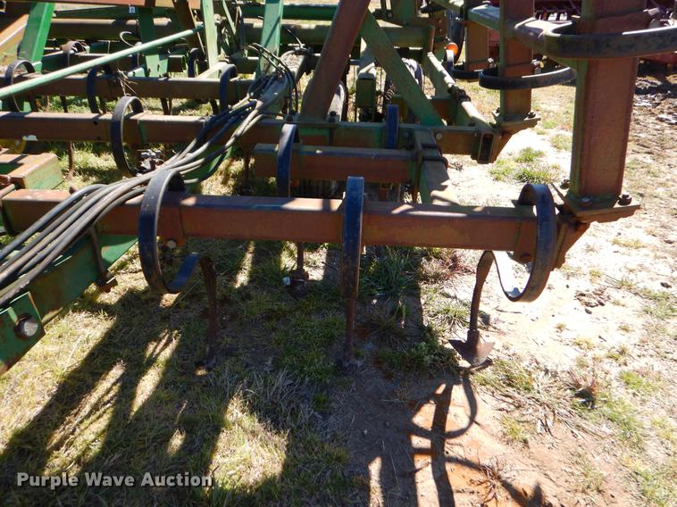 image for item EZ9856 John Deere 980 sweep plow