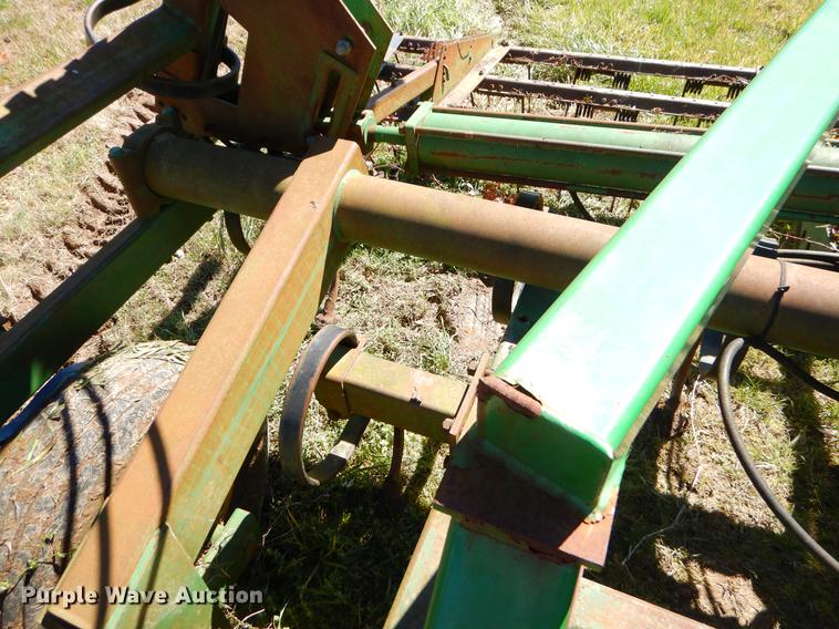 image for item EZ9856 John Deere 980 sweep plow