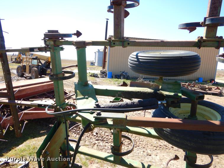 image for item EZ9856 John Deere 980 sweep plow