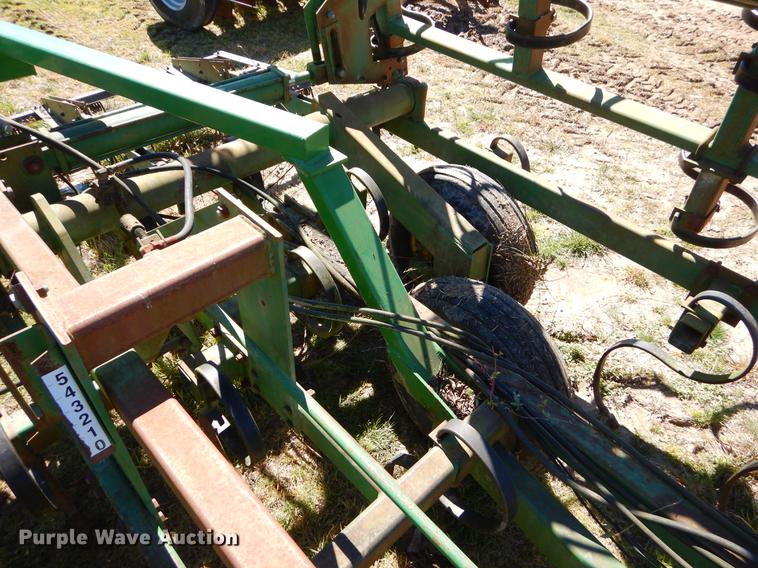 image for item EZ9856 John Deere 980 sweep plow