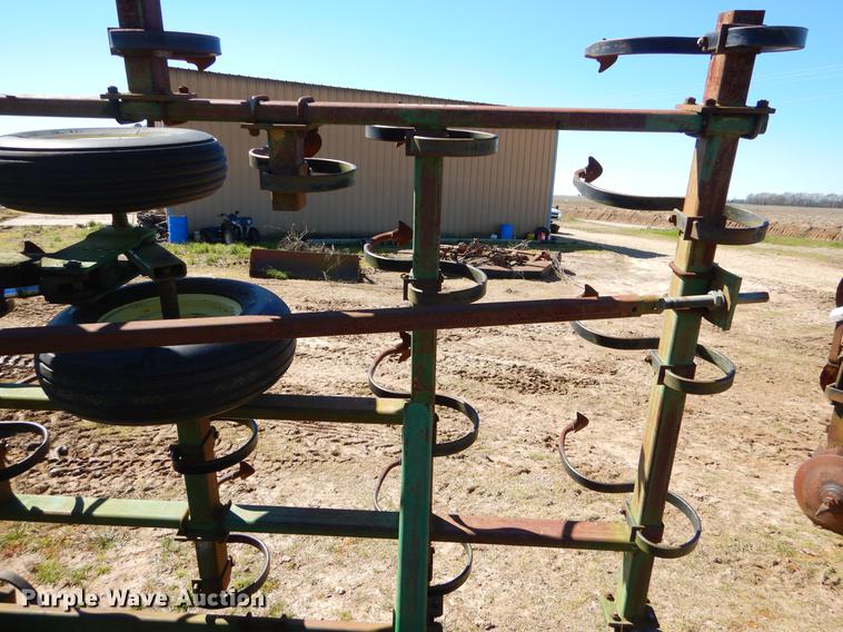 image for item EZ9856 John Deere 980 sweep plow