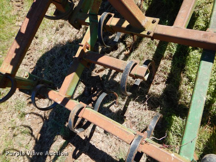 image for item EZ9856 John Deere 980 sweep plow