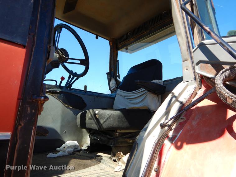 image for item EZ9860 1995 Case IH 7240 MFWD tractor