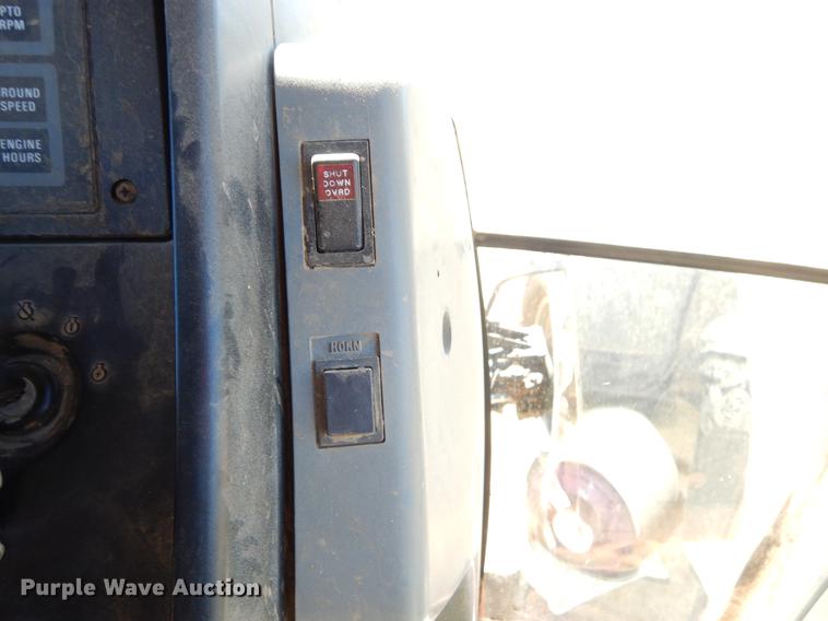 image for item EZ9860 1995 Case IH 7240 MFWD tractor