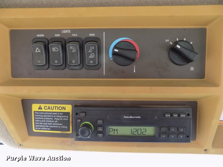 image for item FA9515 2006 John Deere 4895 windrower