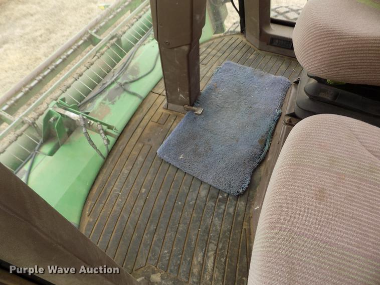 image for item FA9515 2006 John Deere 4895 windrower