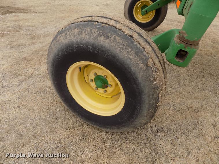 image for item FA9515 2006 John Deere 4895 windrower