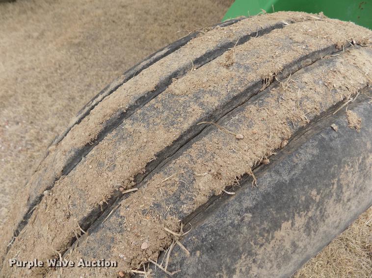 image for item FA9515 2006 John Deere 4895 windrower