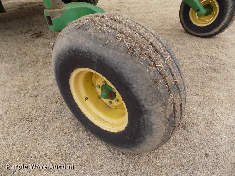 image for item FA9515 2006 John Deere 4895 windrower