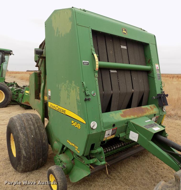 image for item FA9516 2009 John Deere 568 Mega Wide Plus round baler