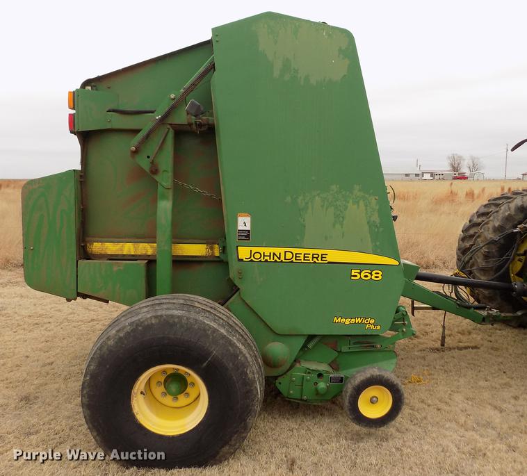 image for item FA9516 2009 John Deere 568 Mega Wide Plus round baler
