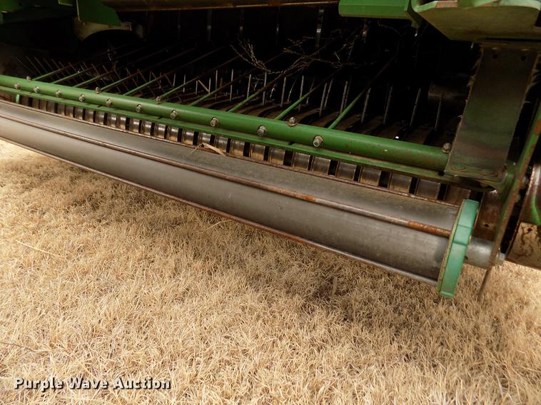 image for item FA9516 2009 John Deere 568 Mega Wide Plus round baler