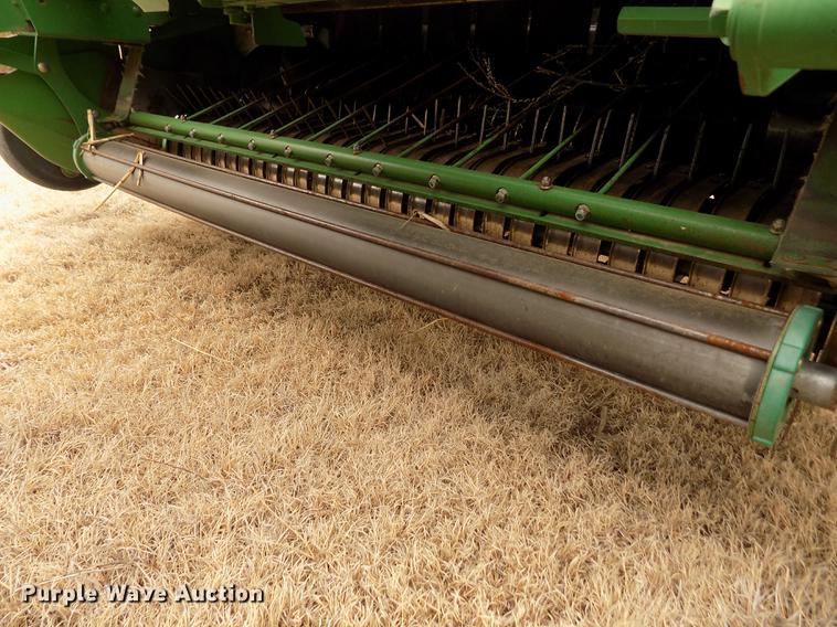 image for item FA9516 2009 John Deere 568 Mega Wide Plus round baler