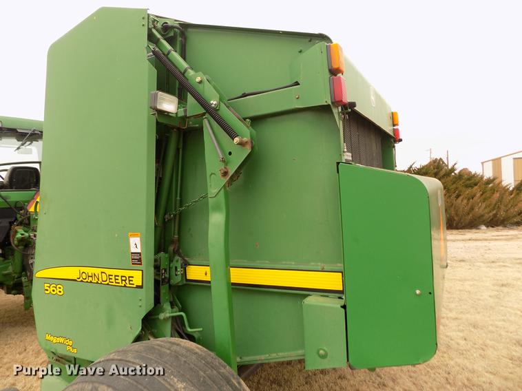 image for item FA9516 2009 John Deere 568 Mega Wide Plus round baler