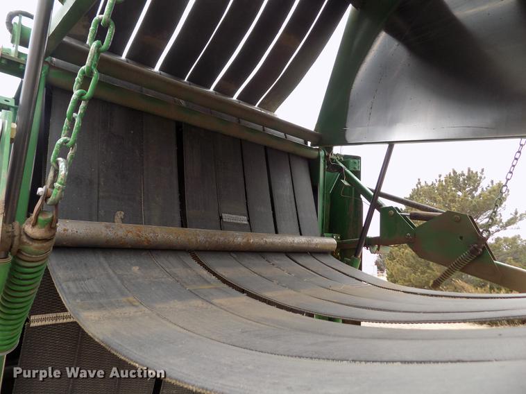 image for item FA9516 2009 John Deere 568 Mega Wide Plus round baler