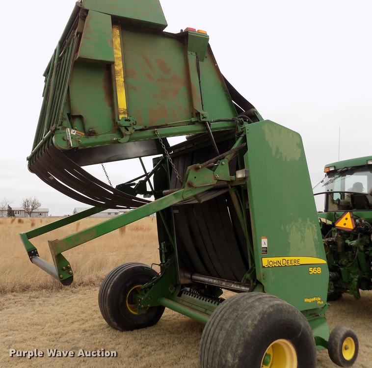 image for item FA9516 2009 John Deere 568 Mega Wide Plus round baler