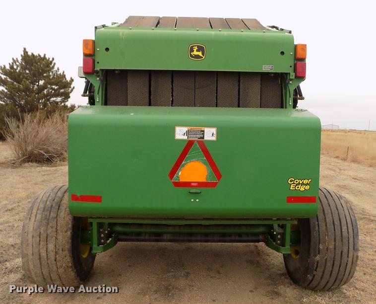 image for item FA9517 2007 John Deere 568 Mega Wide Plus round baler