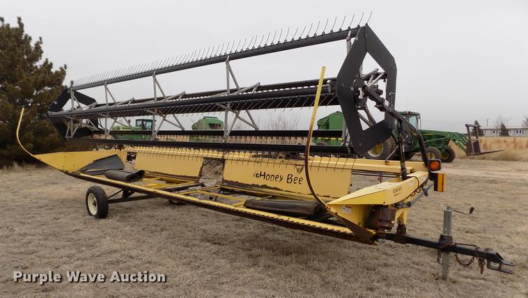 image for item FA9518 2003 Honey Bee ST25 rigid draper head