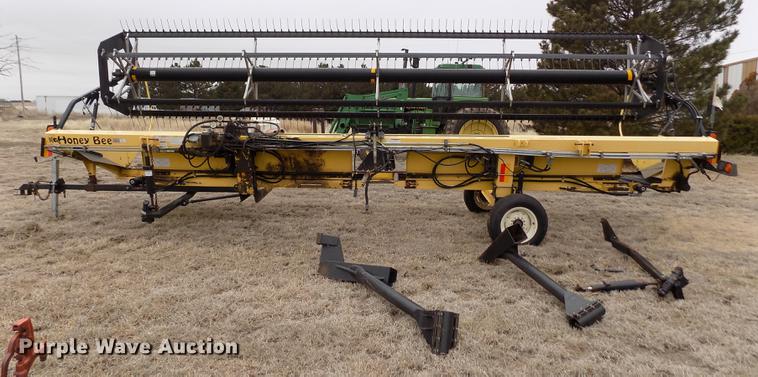 image for item FA9518 2003 Honey Bee ST25 rigid draper head