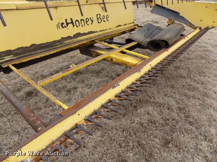 image for item FA9518 2003 Honey Bee ST25 rigid draper head