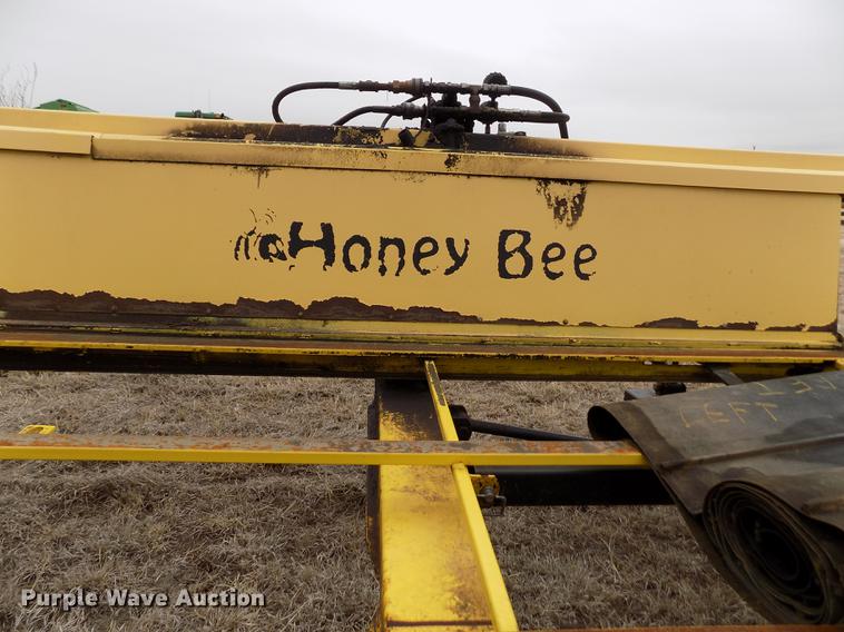 image for item FA9518 2003 Honey Bee ST25 rigid draper head