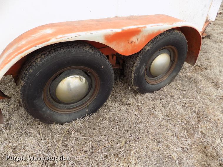 image for item FA9519 1988 Palmer PLB-600 fuel trailer