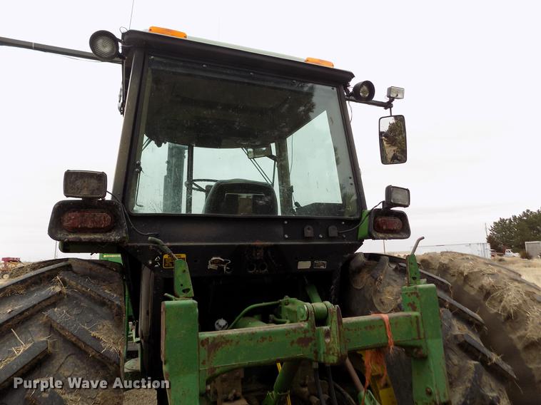 image for item FA9520 1989 John Deere 4755 tractor