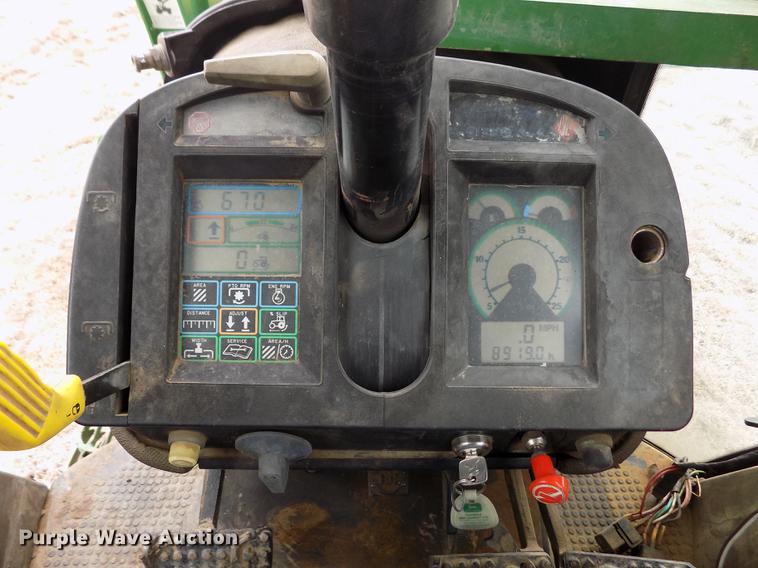image for item FA9520 1989 John Deere 4755 tractor