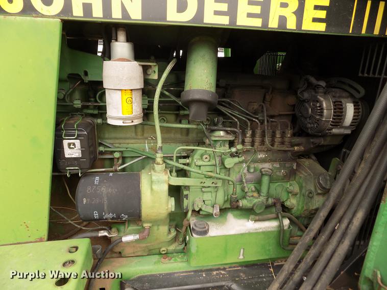 image for item FA9520 1989 John Deere 4755 tractor