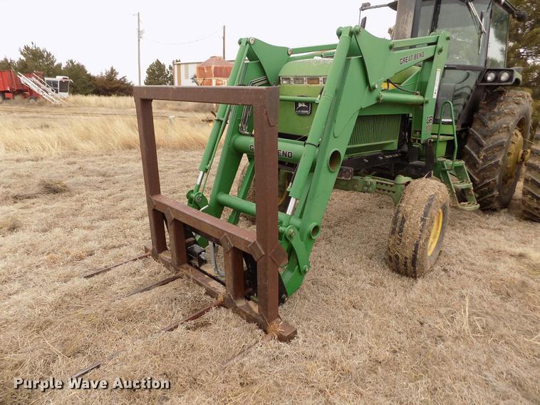 image for item FA9520 1989 John Deere 4755 tractor