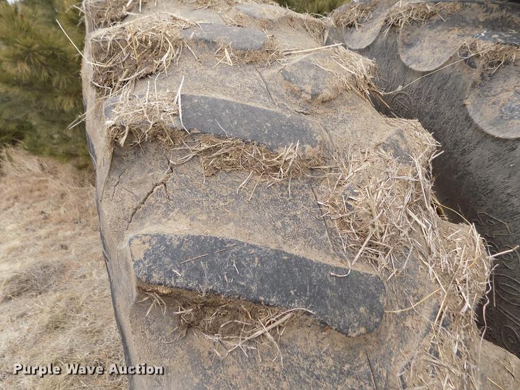 image for item FA9520 1989 John Deere 4755 tractor