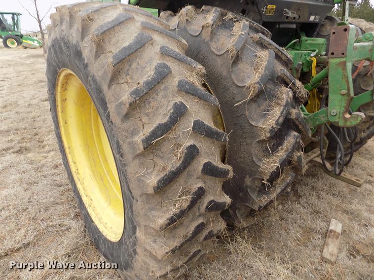 image for item FA9520 1989 John Deere 4755 tractor