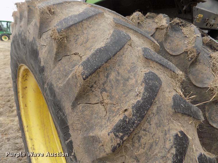 image for item FA9520 1989 John Deere 4755 tractor