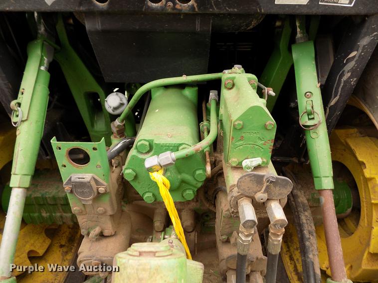 image for item FA9520 1989 John Deere 4755 tractor