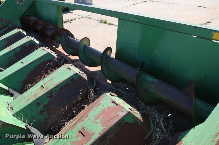 image for item FE9599 (2) John Deere 643 corn heads