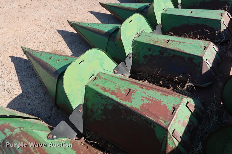 image for item FE9599 (2) John Deere 643 corn heads