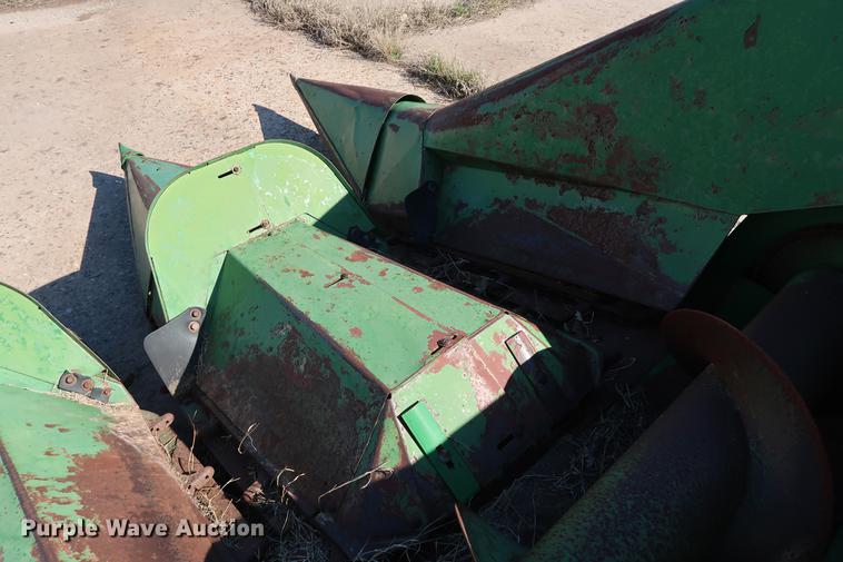 image for item FE9599 (2) John Deere 643 corn heads