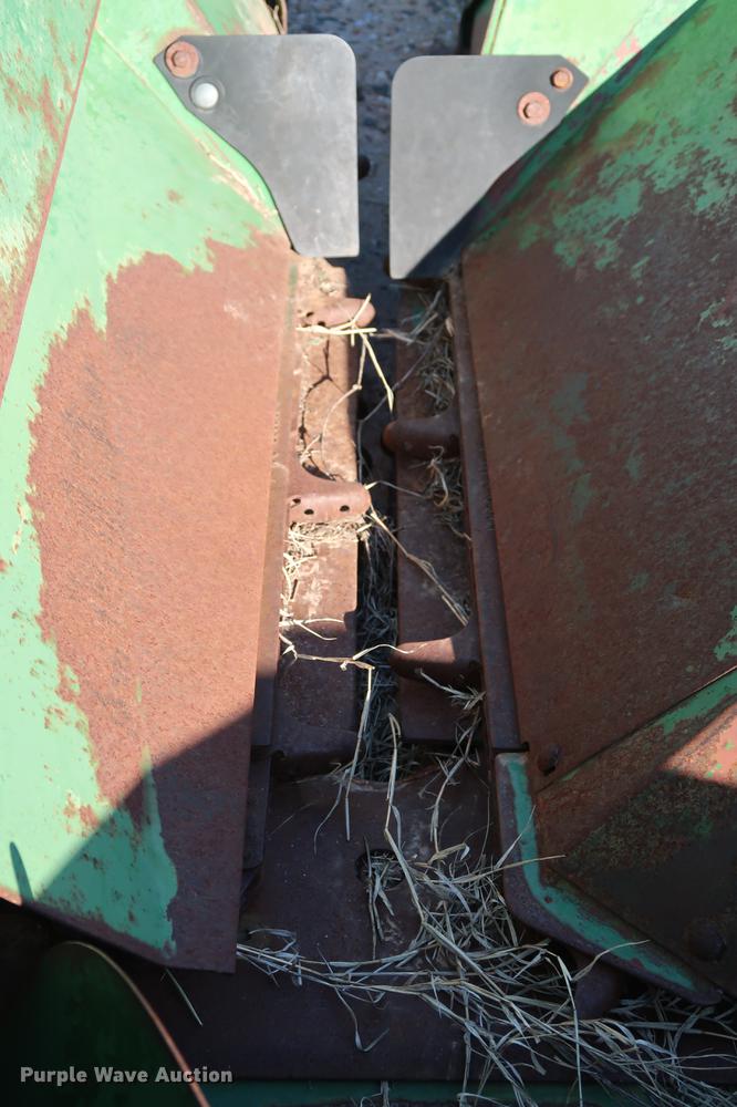 image for item FE9599 (2) John Deere 643 corn heads