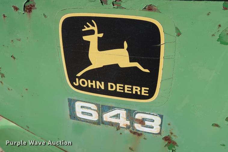 image for item FE9599 (2) John Deere 643 corn heads