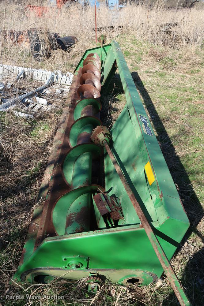 image for item FE9599 (2) John Deere 643 corn heads