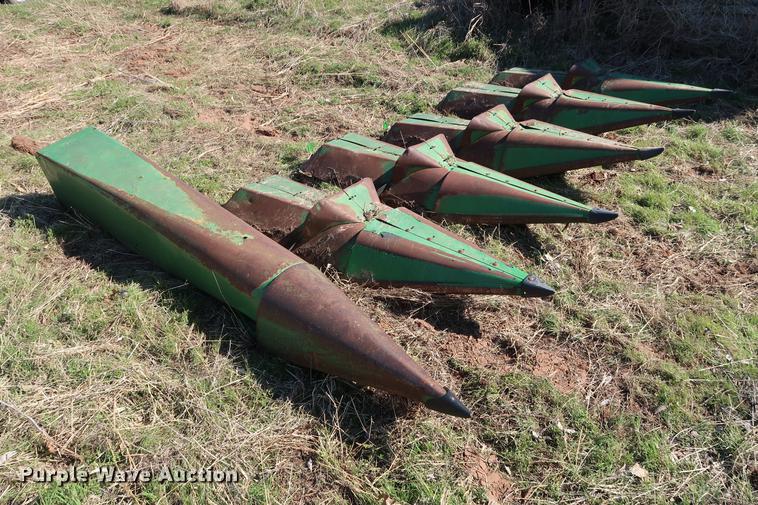 image for item FE9599 (2) John Deere 643 corn heads