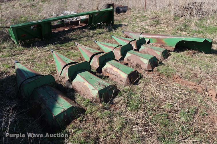 image for item FE9599 (2) John Deere 643 corn heads