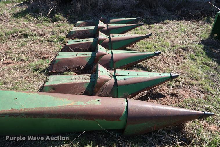 image for item FE9599 (2) John Deere 643 corn heads