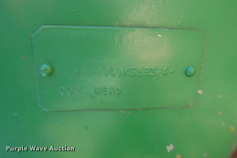 image for item FE9599 (2) John Deere 643 corn heads