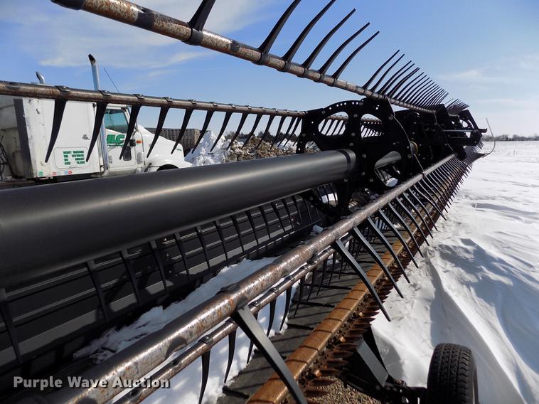 image for item FH9155 2011 Case IH 2162 35M10 2BH flex draper head